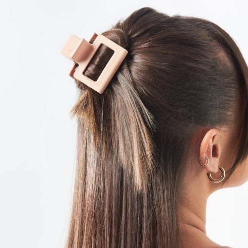 Mini sized matte claw clips 2 inches - Nude image