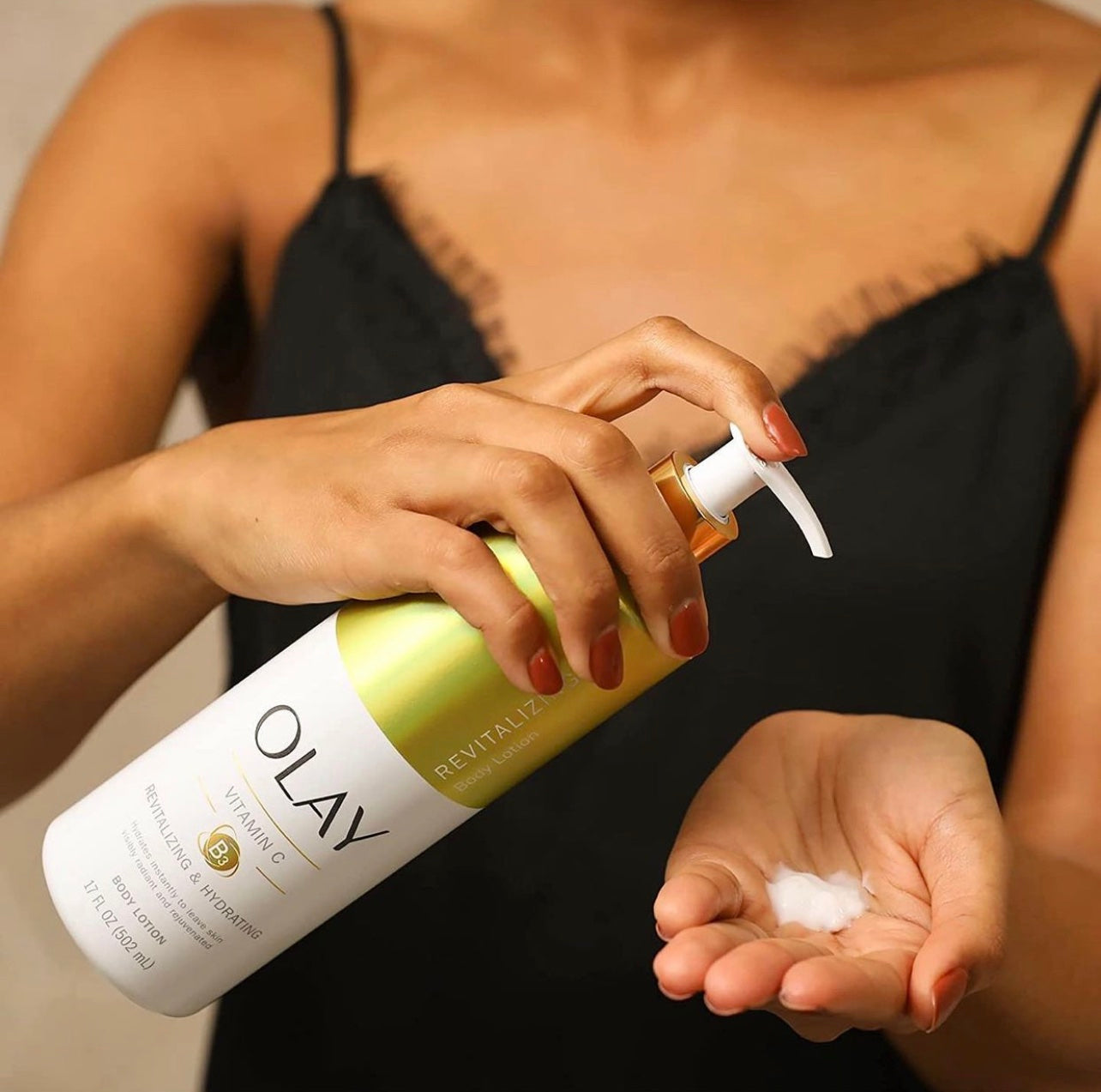 Olay Vitamin C Brightening Body Lotion image 3