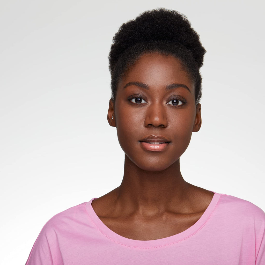 Essence Extreme Shine Volume Lipgloss image 2