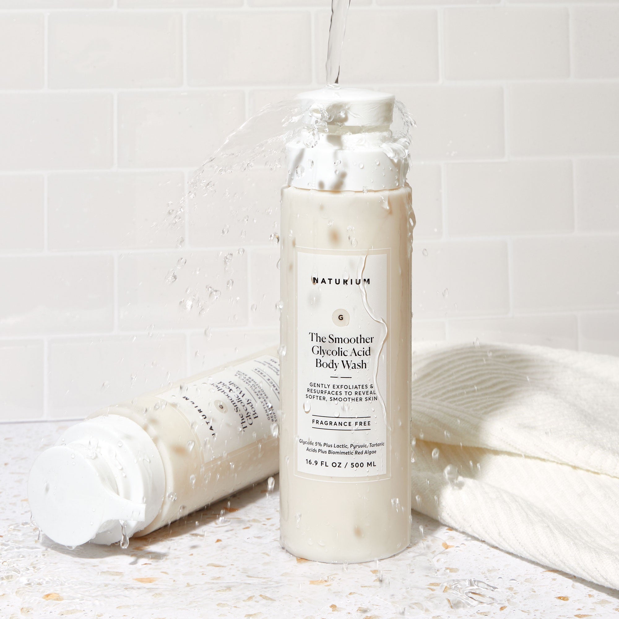 Naturium The Smoother Glycolic Acid Exfoliating Body Wash image 1