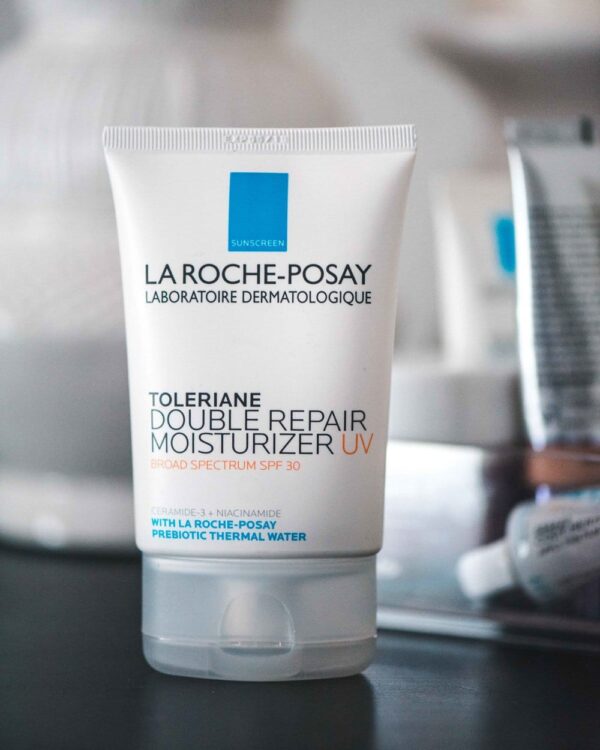La Roche-Posay Toleriane Double Repair Face Moisturizer UV SPF 30 - Image 2
